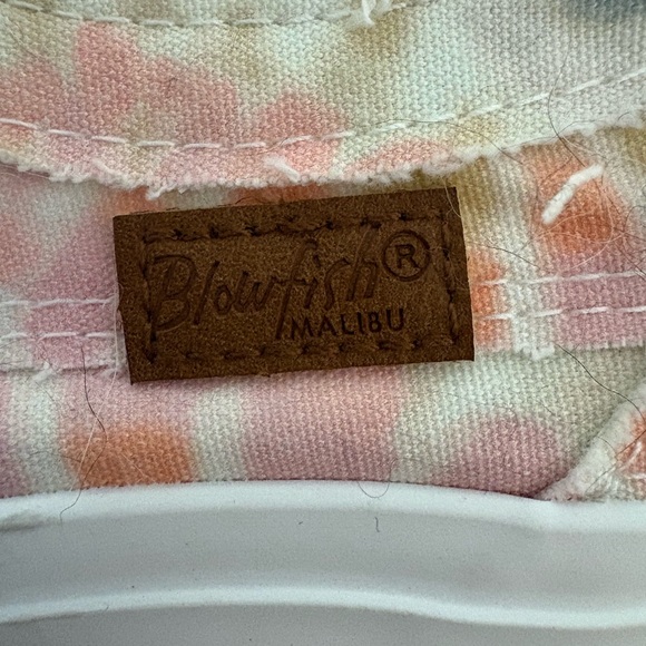 Blowfish sneaker size 7 new never worn - Picture 2 of 4